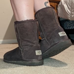 UGG short boots